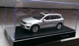 Macheta VW Touareg MK2 facelift 7P 2015 silver - Herpa 1/43 Volkswagen