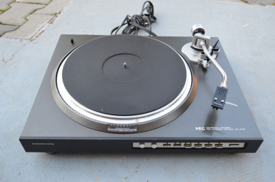Pick up Nec AUP 8300 E foto