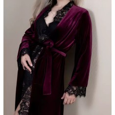 Halat de Dama din Catifea Finisat cu Dantela Neagra, Visiniu - MEI69