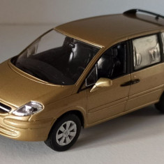 Macheta Citroen C8 auriu - Norev 1/43