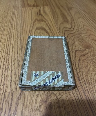 Cutie trabucuri foto