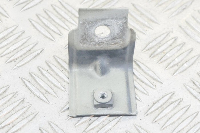 Suport aripa dreapta față VW GOLF VII 5G1, BQ1, BE1, BE2 2014 OEM: 5G0809561 12101502