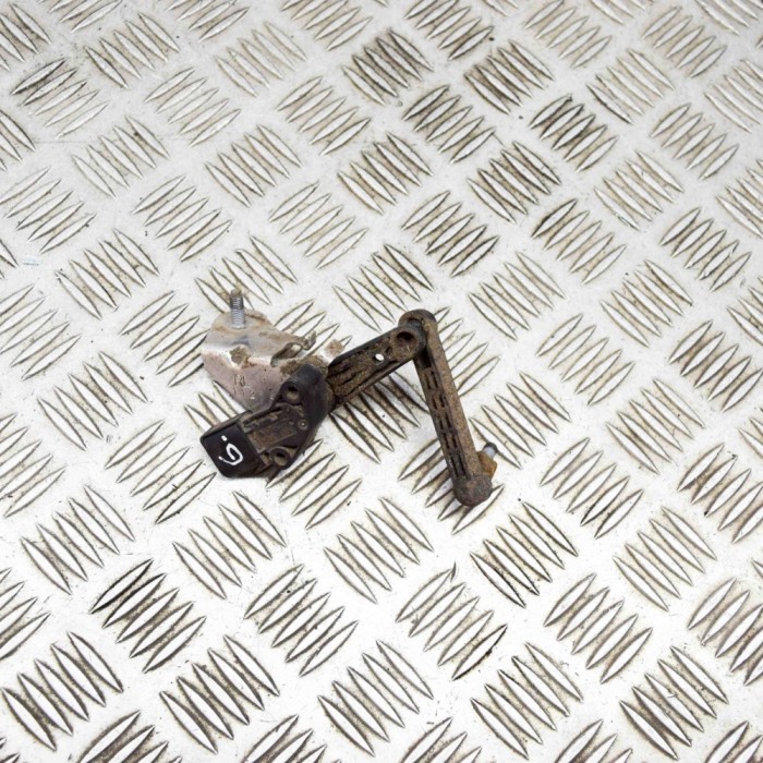 Senzor de nivel &icirc;nălțime st&acirc;nga spate TESLA MODEL 3 2019 OEM: 1044971-00-C 21559286