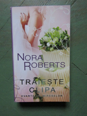 NORA ROBERTS - TRAIESTE CLIPA foto