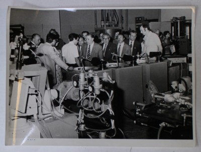 DELEGATIA ROMANIEI LA EXPOZITIA &amp;#039; ELECTRO &amp;#039; DE LA MOSCOVA , FOTOGRAFIE DE PRESA , 1982 foto