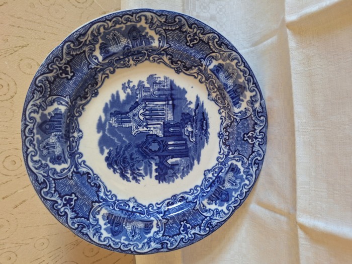 2 Farfurii ceramica, de colectie, Anglia (GEORGE JONES &amp; SONS)