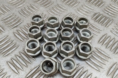 Set prezoane roata TESLA MODEL Y 2022 OEM: 1027002-00-B | 26251852 foto