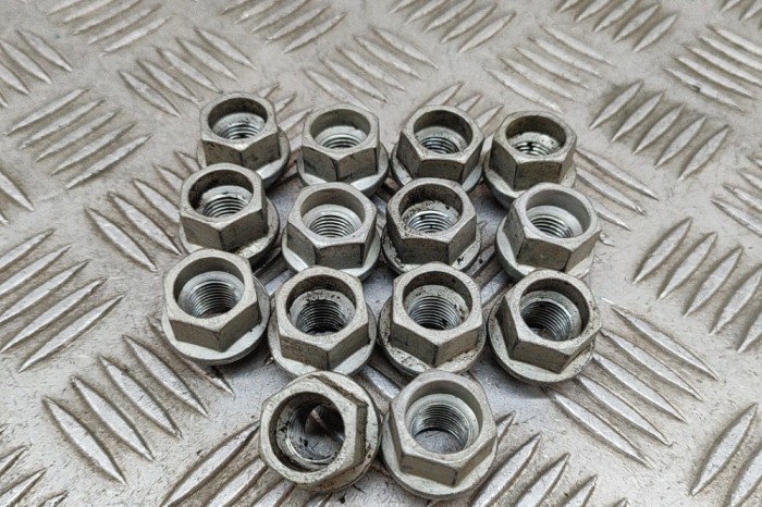 Set prezoane roata TESLA MODEL Y 2022 OEM: 1027002-00-B | 26251852