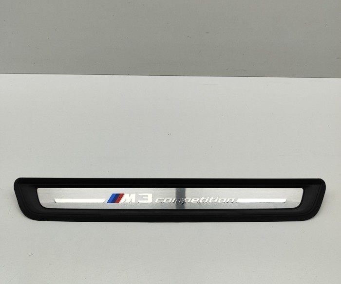 Ornament prag dreapta față BMW 3 G20, G80, G28 M3 Competition 2021 OEM: 9451626