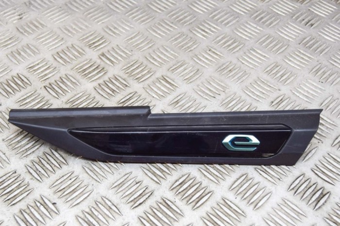 Bandou aripa st&acirc;nga față PEUGEOT 2008 II 2021 OEM: 9825861580 21439925