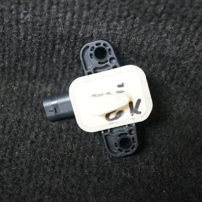Senzor de impact st&amp;acirc;nga spate MERCEDES-BENZ GLE W166 2015 OEM: A1668210351 2006389 foto