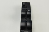 Buton geam ușă dreapta față MITSUBISHI LANCER VIII CY_A, CZ_A 2008 OEM: 8608A160,C8D-D640M 30428600