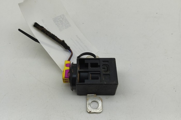Actuator balama capota AUDI Q5 FY 2024 OEM: 4F0915519A | 31962451