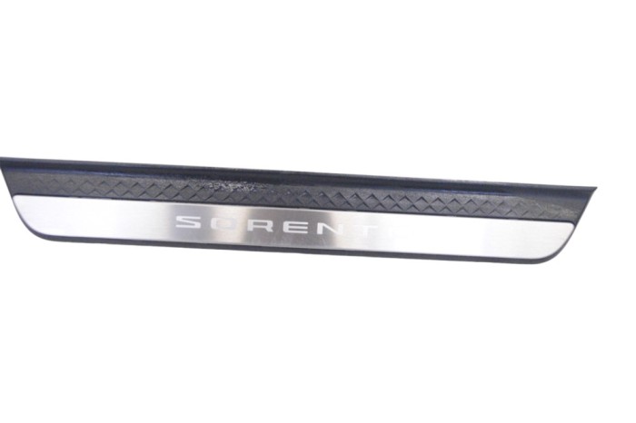 Ornament prag interior st&acirc;nga față KIA SORENTO IV MQ4, MQ4A 2021 OEM: 85873-P2100 | 22480200