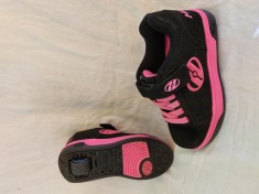 Adidasi/pantofi cu roti/role HEELYS,marime 30 (17 cm)
