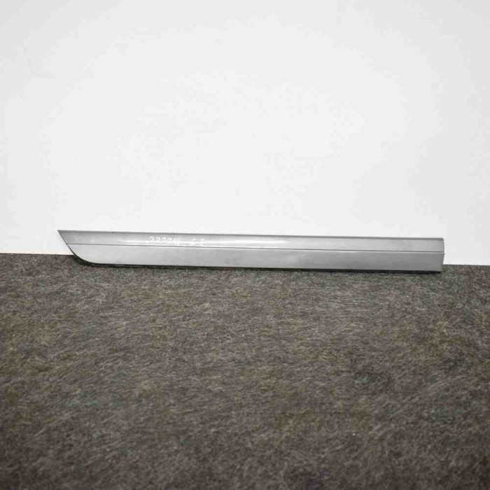 Bandou inferior ușă dreapta spate VW PASSAT B8 3G2 2016 OEM: 3G0854950E