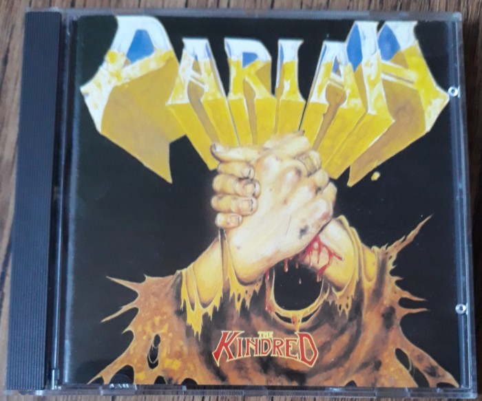 CD Pariah &lrm;&ndash; The Kindred [ultra rar &#039;first press&#039;]