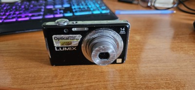 Aparat foto digital Panasonic DMC-FS16, 14MP + CABLU DE INCARCARE FUNCTIONEAZA . foto