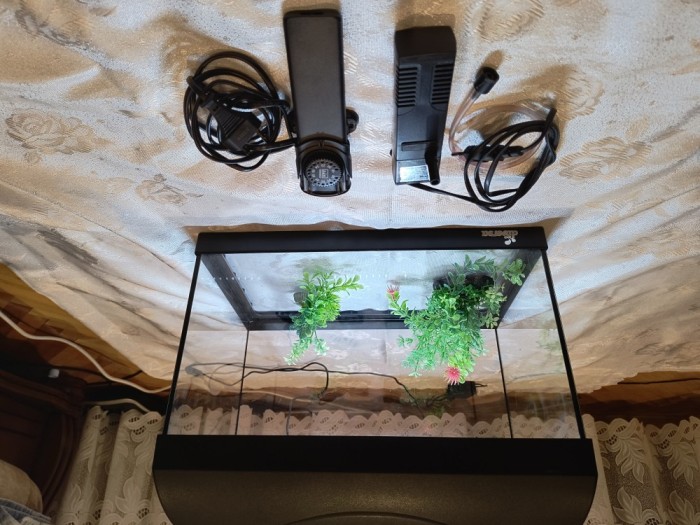 V&acirc;nd acvariu Diversa+filtru de apa+ &icirc;ncălzitor cu termostat