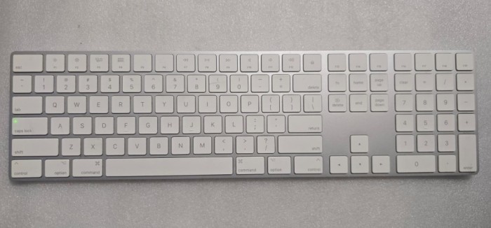 Tastatura originala Apple Magic Keyboard wireless, numerica - alb A1843