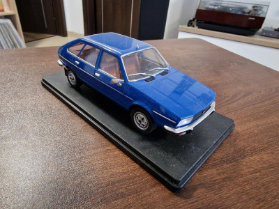 Macheta auto Dacia 2000 scara 1 : 24 foto