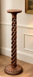 Superb piedestal spiralat antic lucrat integral manual din lemn masiv, suport sculptat &icirc;n formă de spirală (stil barley twist)