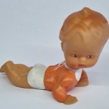 Jucarie bebe Aradeanca, veche, vintage din plastic