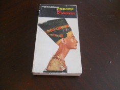 Virgil Bradateanu - &Icirc;nt&icirc;lnire cu capodopera Carte Noua 1973