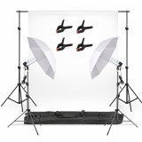 Cumpara ieftin Kit profesional iluminare studio cu fundal alb, sistem 2x150W 5500K, stative 200 cm, umbrele reflexie si accesorii complete pentru fotografie si video