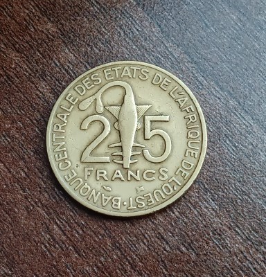 C50 - Moneda foarte veche - Africa de Vest - 25 franci - 1995 foto
