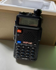 Sta?ie emisie recep?ie, radio, walkie-talkie Baofeng UV-5R 5W foto