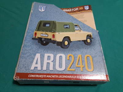 LOT 80 REVISTE ARO 240 *COLECȚIA MAȘINI DE LEGENDĂ * 00 foto