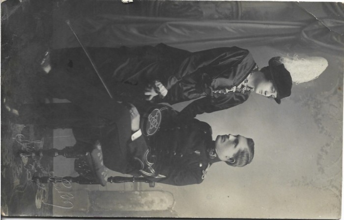 P2080N Locotenent rom&acirc;n de v&acirc;nători purt&acirc;nd medalia &Icirc;n amintirea anului al 40-lea al căpităniei mele 1866-1906, 1914