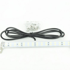 Lampa LED rezistenta la apa de 12V, lumina alba Cod: ART88 Automotive TrustedCars