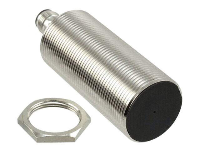 Senzor inductiv OMRON M30 PNP NC 0-15mm 10-30V IP67 200mA