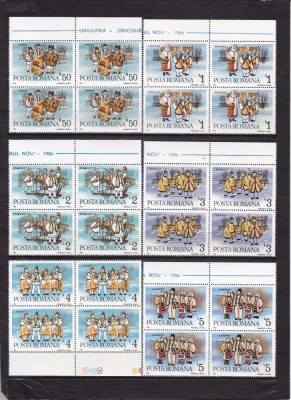 1986 LP 1172 OBICEIURI FOLCLORICE ROMANESTI DE ANUL NOU BLOCURI DE 4 TIMBRE MNH foto
