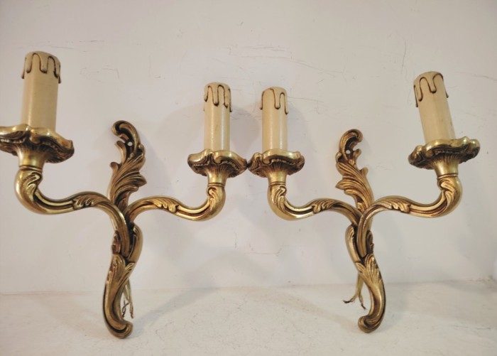Frumoase aplice din bronz masiv in stilul Rococo