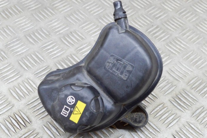 Vas de expansiune BMW 3 G20, G28 2021 OEM: 8610653 15425863