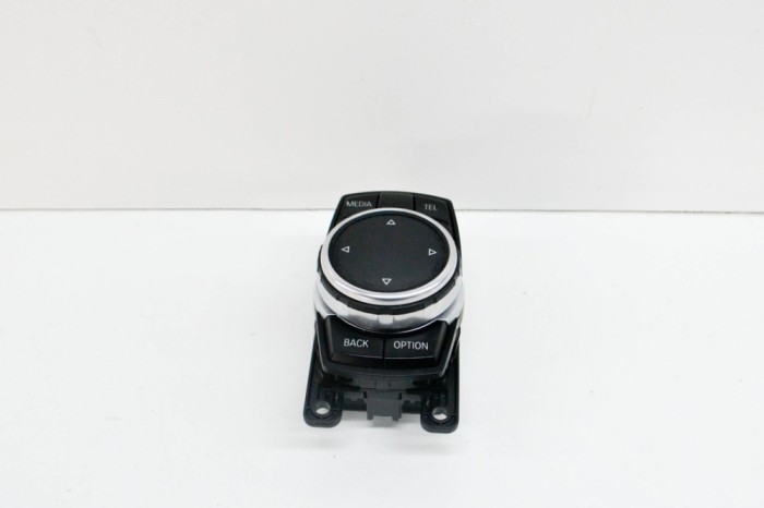Buton de control navigație BMW 4 Coupe F32, F82 2014 OEM: 9350723,90160-002 14519490
