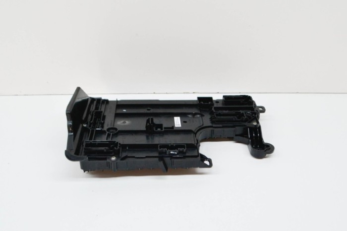 TESLA MODEL 3 2021 OEM: 1567359-00-B,1497850-00-D,1567455-00-C SKU: 15442301