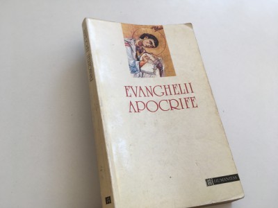 EVANGHELII APOCRIFE- TRADUCERE/ STUDIU INTRODUCTIV/ NOTE DE CRISTIAN BADILITA. PRIMA EDITIE- HUMANITAS 1996 foto