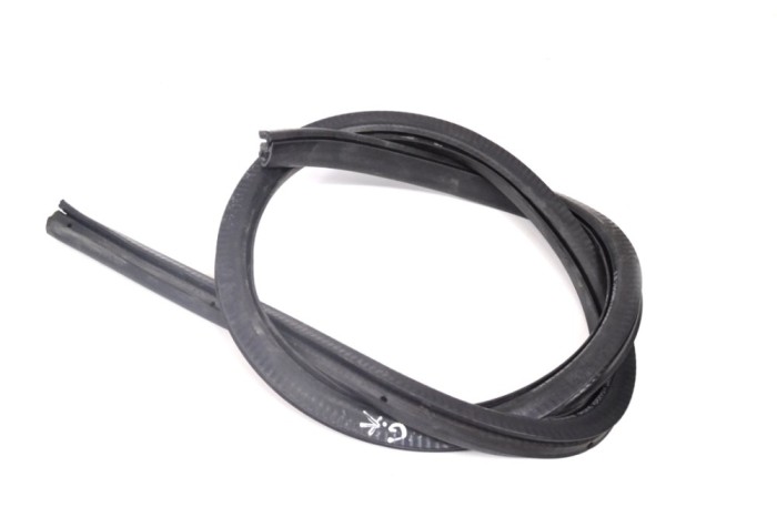 Garnitura ușă st&acirc;nga spate VW PASSAT CC 357 2010 OEM: 3C8867913 13147130
