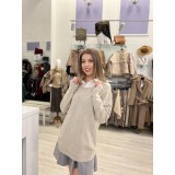 Bluza dama bej cu aplicatie de guler