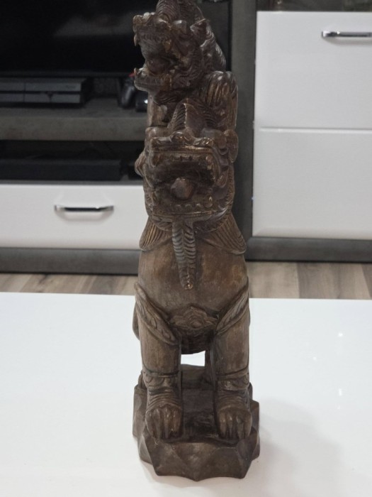 Superba statueta vintage cu leul chinezesc numit si cainele Foo