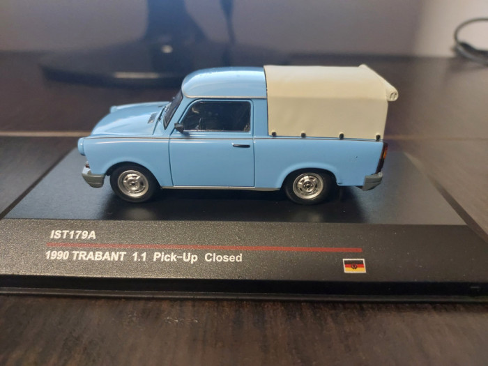 Macheta TRABANT 1.1 PICK UP CU PRELATA 1990 - Ist Models, scara 1/43, noua.