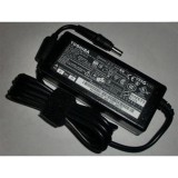 Alimentator - incarcator laptop Toshiba Satellite C645 C650 C655 L505 L645 19V 3.42A 65W, Incarcator standard