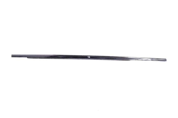 Chedar geam ușă dreapta spate LAND ROVER RANGE ROVER VELAR L560 2019 OEM: J8A2-25596-AE 14446221