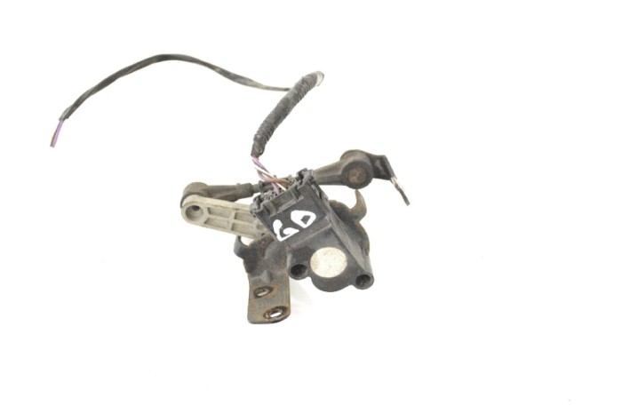 Senzor de nivel &icirc;nălțime dreapta spate JAGUAR F-PACE X761 2016 OEM: HK83-3C280-DA 11668519