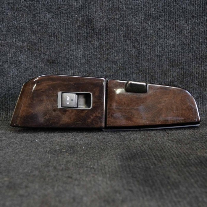 Buton geam ușă dreapta spate LEXUS LS _F4_ 2007 OEM: 1928751A435-004G 1738705