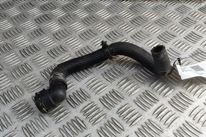 Furtun de lichid de răcire JAGUAR I-PACE X590 2018 OEM: J9D3-8D134-AC | 31690508
